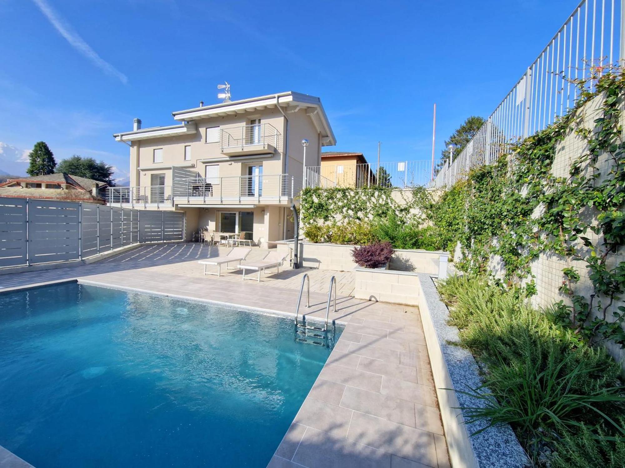 Villa Claudia With Private Pool Colico Exterior foto
